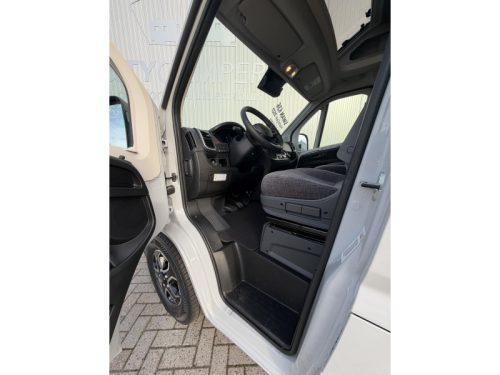 Bravia Mobil SWAN 636 Modelljahr 2027 Foto: 5