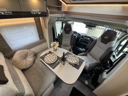 Dethleffs TREND 6617 LITS JUMEAUX+TOIT RELEVABLE AUTOMATIQUE photo : 1