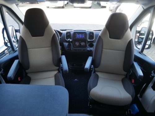 RoadCar (P&ouml;ssl Group) R540, 9-Speed Automatic, 540 Van conversion, Pop-top roof photo: 5