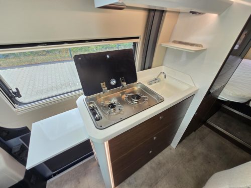 Karmann Davis 640 Lengte Bedden 9G Automaat  foto: 13