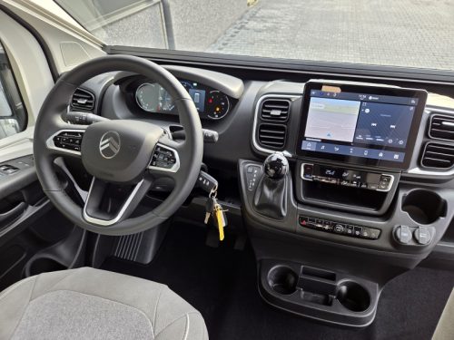 P&ouml;ssl Summit Shine 600 L Pop-top roof Automatic 4 persons. photo: 10
