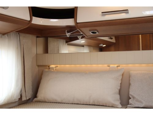 Carthago C-Tourer I 149 LE Single beds Pop-top roof  photo: 64