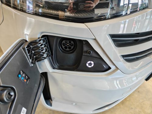 SpaceCamper Classic+ Caravelle Life VW 2.5 eHYBRID 233HP photo: 4