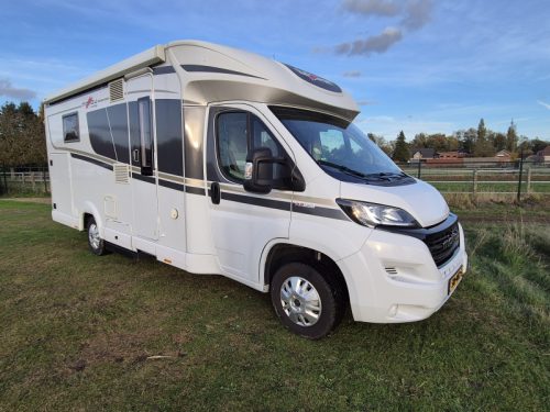 Malibu Compact AUTOMATIC 130HP 1st owner NW