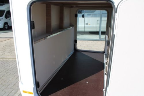Junger Knaus VanSation 650 Peugeot 2.2 l/ 165 PS mit nur 7.873 km Einzelbetten (45  Foto: 14