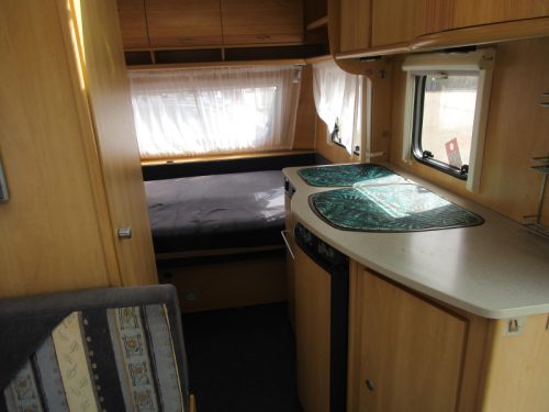 Dethleffs Camper 440 DB QUERBETT UND MOVER Foto: 2