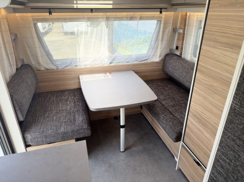 Dethleffs Nomad 460 EL photo: 5