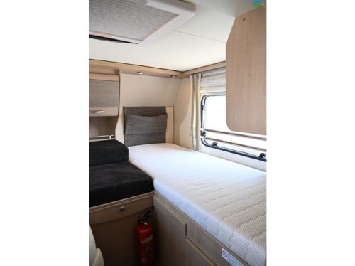 B&uuml;rstner Travel Van T 620 photo: 18