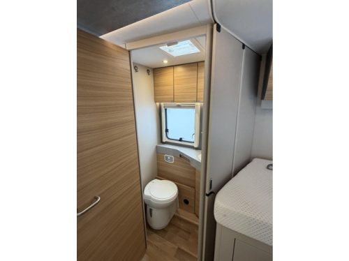 Dethleffs Pulse Classic GT T7051 EB 150HP Single Beds Pop-top roof 2X Air conditioning Awning Lift bicycle rack photo: 23