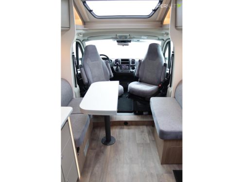 Carado T457 140hp Automatic | Single beds | Face to Face | Pro + Package | Thule awning | Separate shower | Large refrigerator | Light alloy photo: 7