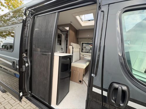 Autocaravana Carado CV Pro+ 5,99m Camas individuales foto: 4