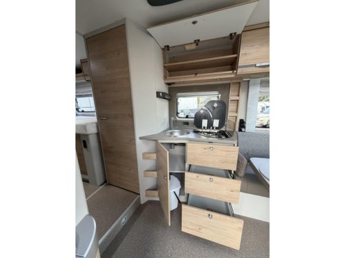 Dethleffs Pulse Classic T 7051 EBL GT Uitvoering Black foto: 12