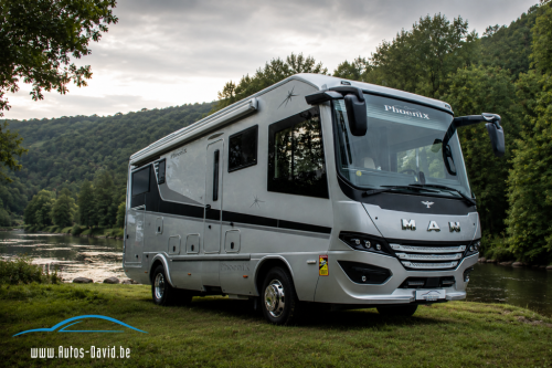 Phoenix Top-Liner 9000 BMLX MAN 4 Berths / 1 OWNER / LEVELING SYSTEM / CAMERA / APPLE CARPLAY / LUXURY PACKAGE / SOLAR PANELS / LITHIUM !