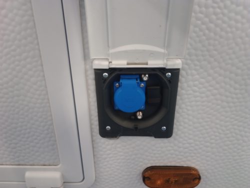 Knaus Sport 400 QD Thule Omnistor, Fu&szlig;bodenheizung Foto: 12