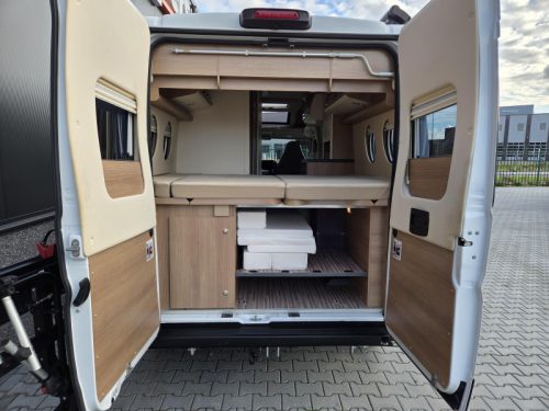 Malibu Charming GT Skyview 600 Luftfederung Skyroof Foto: 11