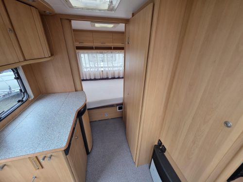 Dethleffs Camper 430 DB photo: 6