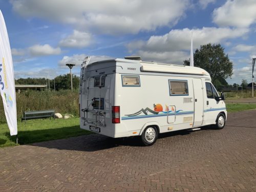 Hobby 550 2.5 TDI 115 PS Teilintegriert, Servolenkung Etagenbett hinten, Essecke, I. z. g. st., Km. 137.547 Bj. 1997 Wohnmobil Zentrum on the road Marum Foto: 25