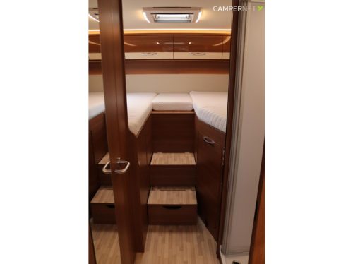 LMC I735 150pk Automaat | BR systems Fahrradtr&auml;ger | Solarpaneele | Construct slot | Markise | L&auml;ngsbetten | Hubbett | LED TV | Achte Foto: 16