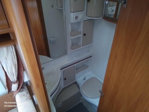 Hobby Excellent 440 SF very neat Caravan photo: 11