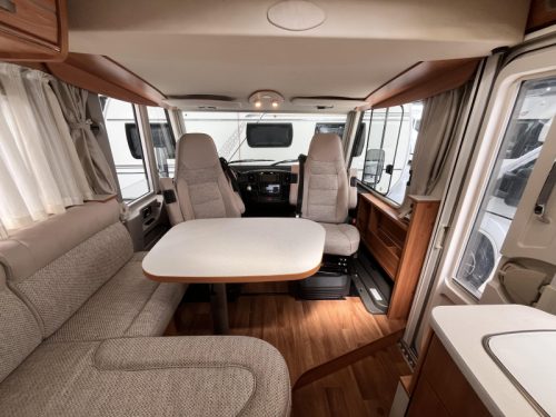 Hymer Exis-i 588 automaat en 150pk  foto: 9