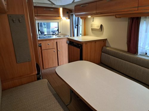 Eriba Triton 420 Touring photo: 8