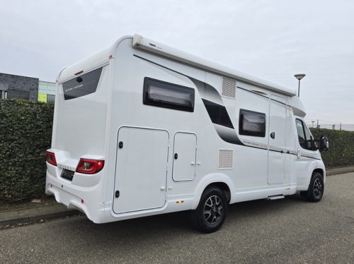 Hobby OPTIMA ONTOUR V65 GE ONLY 16,839 KM !! AIR SUSPENSION SINGLE BEDS TV + SATELLITE SOLAR PANEL SWIVEL SEATS photo: 4