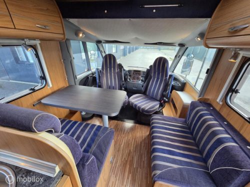 B&uuml;rstner I684 Aviano Camping-car Int&eacute;gral ☆131CV,Lit de pavillon,Solaire☆ photo : 10