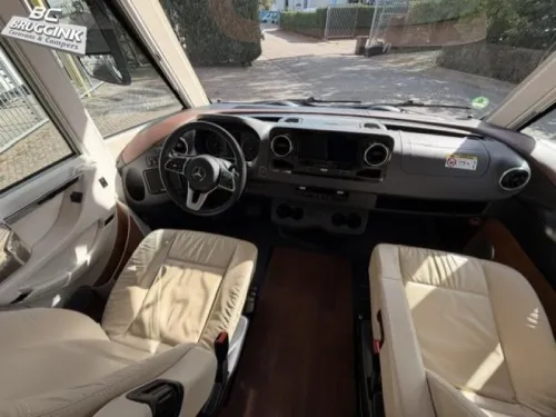 Carthago Chic C-Line I 4.9 LE NO POP-UP BED! photo: 3