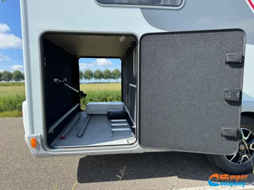 LMC Element T 758 G Single beds / Pop-top roof photo: 7
