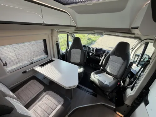 Adria Twin Plus 640 SLB Lithium, Umrichter, Solar Foto: 3