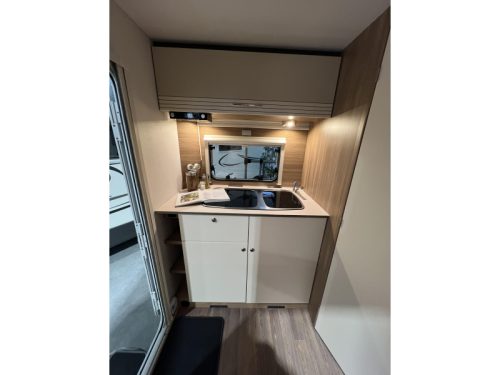 B&uuml;rstner Premio Life 425 TS photo: 12