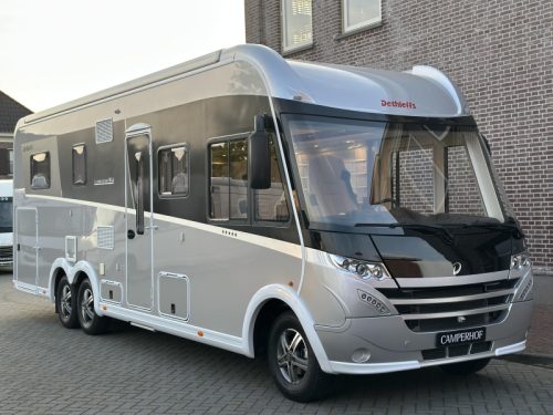 Dethleffs Globetrotter 7850 XLI DBM Premium, overhead cabinets photo: 1
