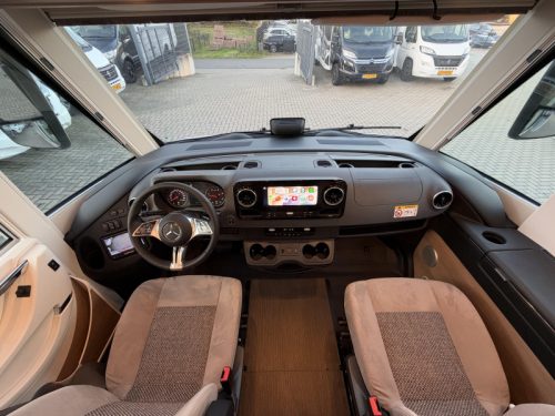 Carthago C1-Tourer 143 LE Mercedes-Benz Sprinter  foto: 2