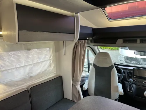 Chausson Titanium Ultimate 777 GA Lithium battery, Inverter photo: 8