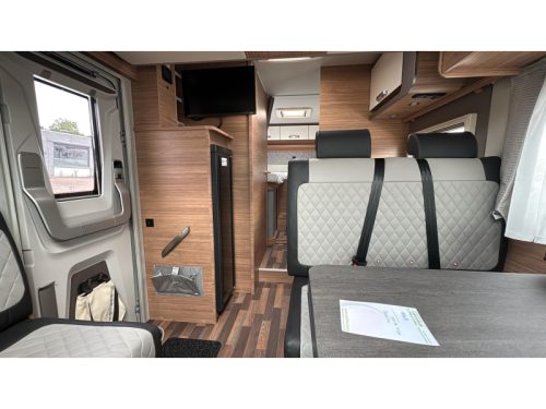 Weinsberg CaraSuite 700 ME 180pk|autom|NAVi|smart TV  Foto: 5