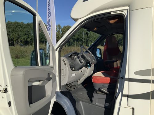 Adria Compact SL 2.3 MultiJ. 130 HP Semi-integrated, Single beds, Year 2010 Camper Centrum On the Road at Noorderringweg 4 in Marum. photo: 14