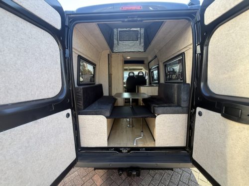Fiat Kastenwagen professioneller Eigenbau 3.0 Multijet 177 PS Euro 5 Querbett Hubdach Toilette Webasto Standheizung Klimaanlage Markise Fahrradtr&auml;ger Anh&auml;ngerkupplung Foto: 5