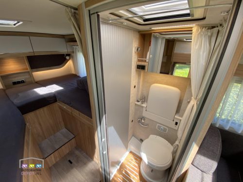 Hymer Exsis-T 374 Crossover 2022 New condition photo: 16