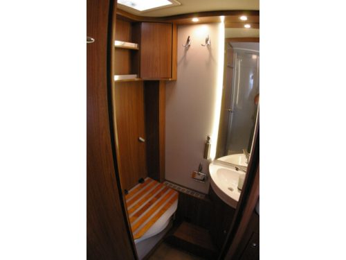 Eura Mobil Integra Line 720 EB Single beds, XXL Garage  photo: 20