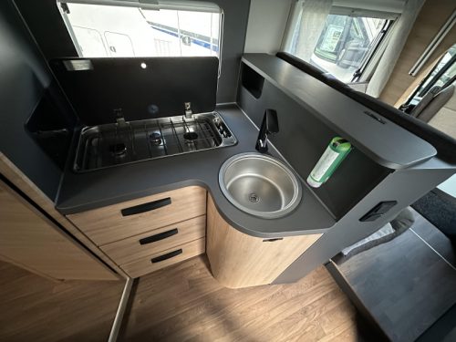 Knaus L!ve Wave 650 MF AUTOMATIC + POP-TOP ROOF photo: 8