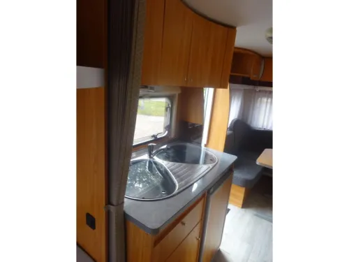 B&uuml;rstner Flipper 460 TL  photo: 18