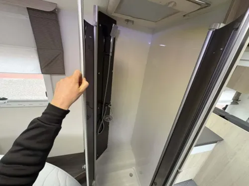 Chausson Flash 718 XLB Special Edition Roof air conditioning photo: 15