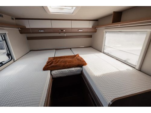 Carado T447 with drop-down bed photo: 22