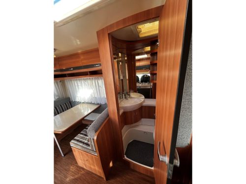 Hobby De Luxe 440 SF incl. Mover, nw matrassen photo: 8