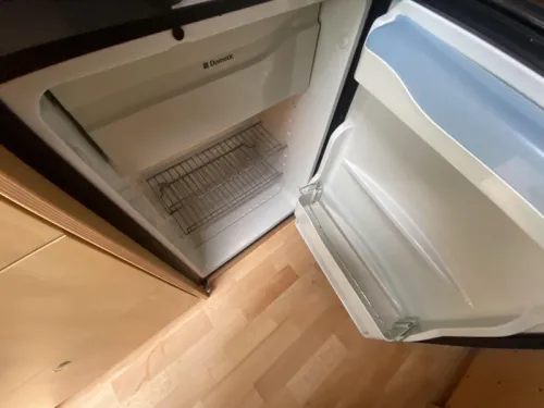 Dethleffs Advantage 6611 T single beds FULL Air conditioning photo: 11