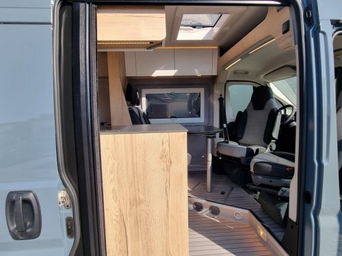 Clever Celebration 600 Automatic Premium package  photo: 14
