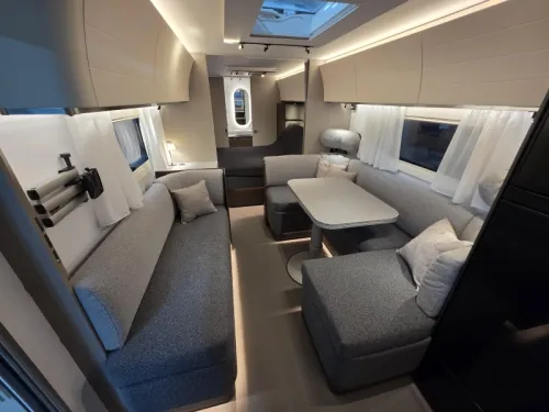Adria Alpina 663 HT Foto: 6