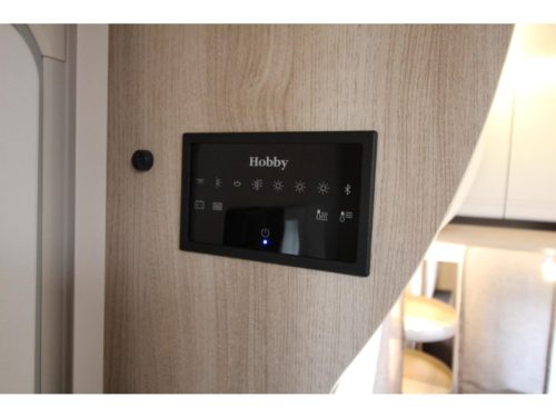 Hobby De Luxe 460 UFE Franz&ouml;sisches Bett & Rundsitzgruppe! Foto: 19
