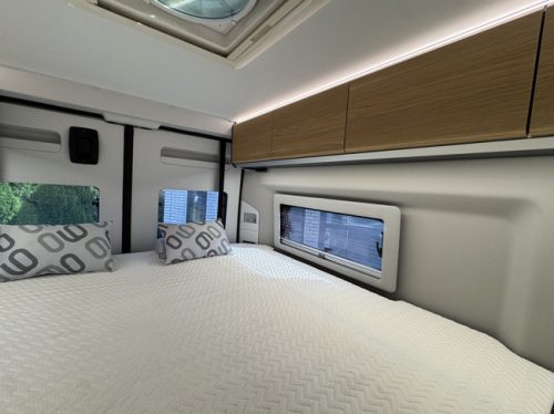 Adria Twin 640 SGX 60 Years Edition 140 hp AUTOMATIC 8-Speed Euro6 Fiat Ducato 9 Maxi **Single beds height adjustable/4 seats photo: 18