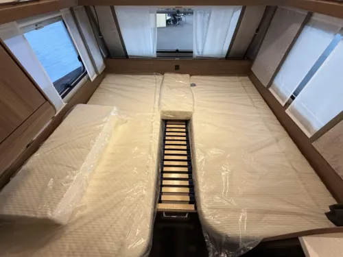 Tabbert Cazadora 460 E single beds photo: 14